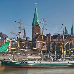  Otel Alexander Von Humboldt - Schiff