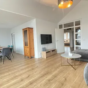 Air 9 Apartment